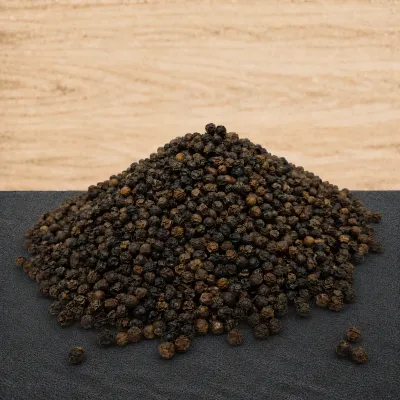 Tellicherry-Pfefferkörner 100 g TGSEB Tellicherry-Pfefferkörner 100 g TGSEB