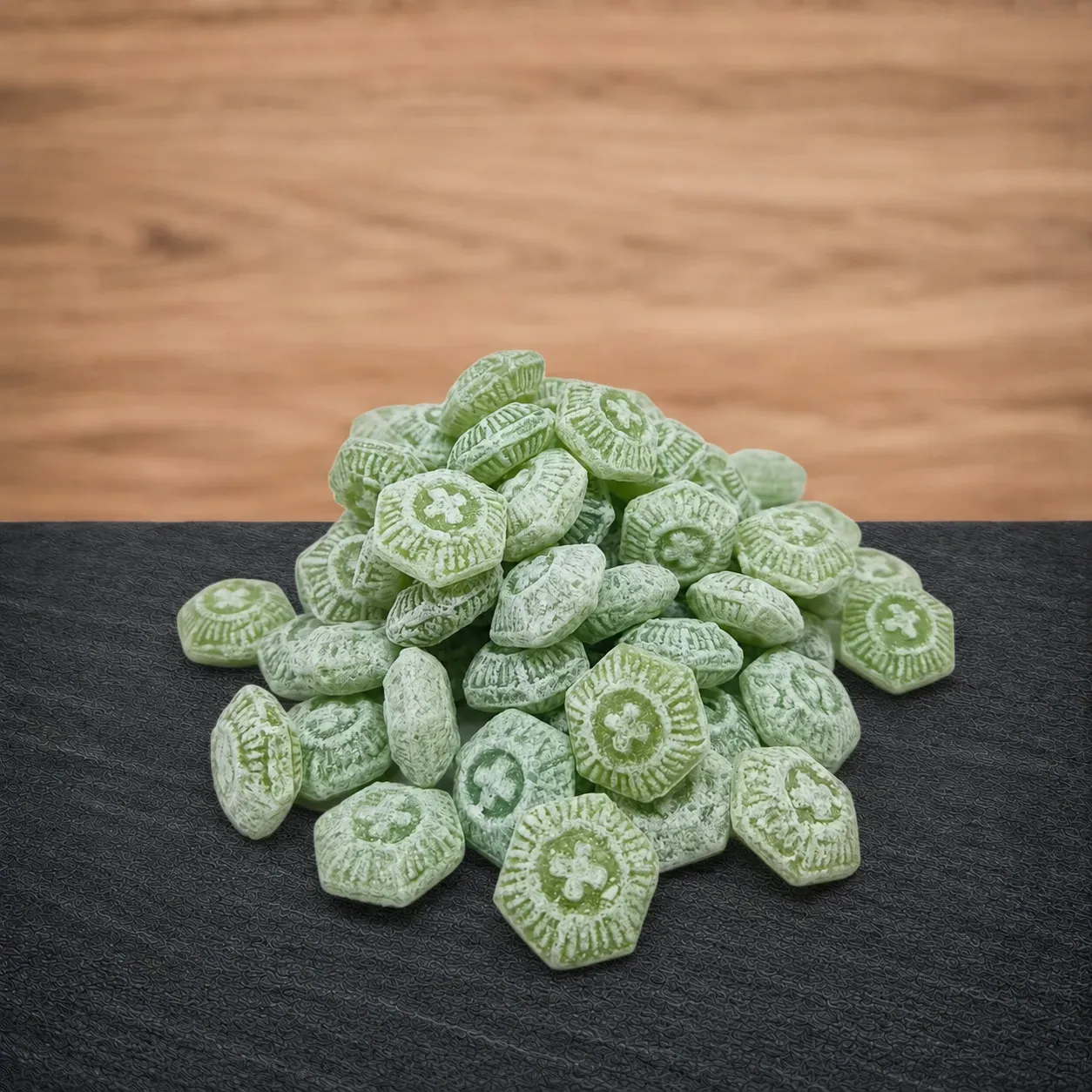 Müllers Euka/Menthol- Bonbons 140 g Müllers Euka/Menthol- Bonbons 140 g