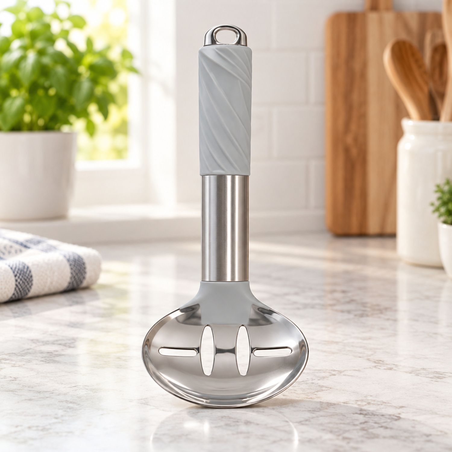 Stainless Steel Slotted Spoon / Cuchara Ranurada de Acero {HY-1027} (12/cs) Stainless Steel Slotted Spoon / Cuchara Ranurada de Acero {HY-1027} (12/cs)