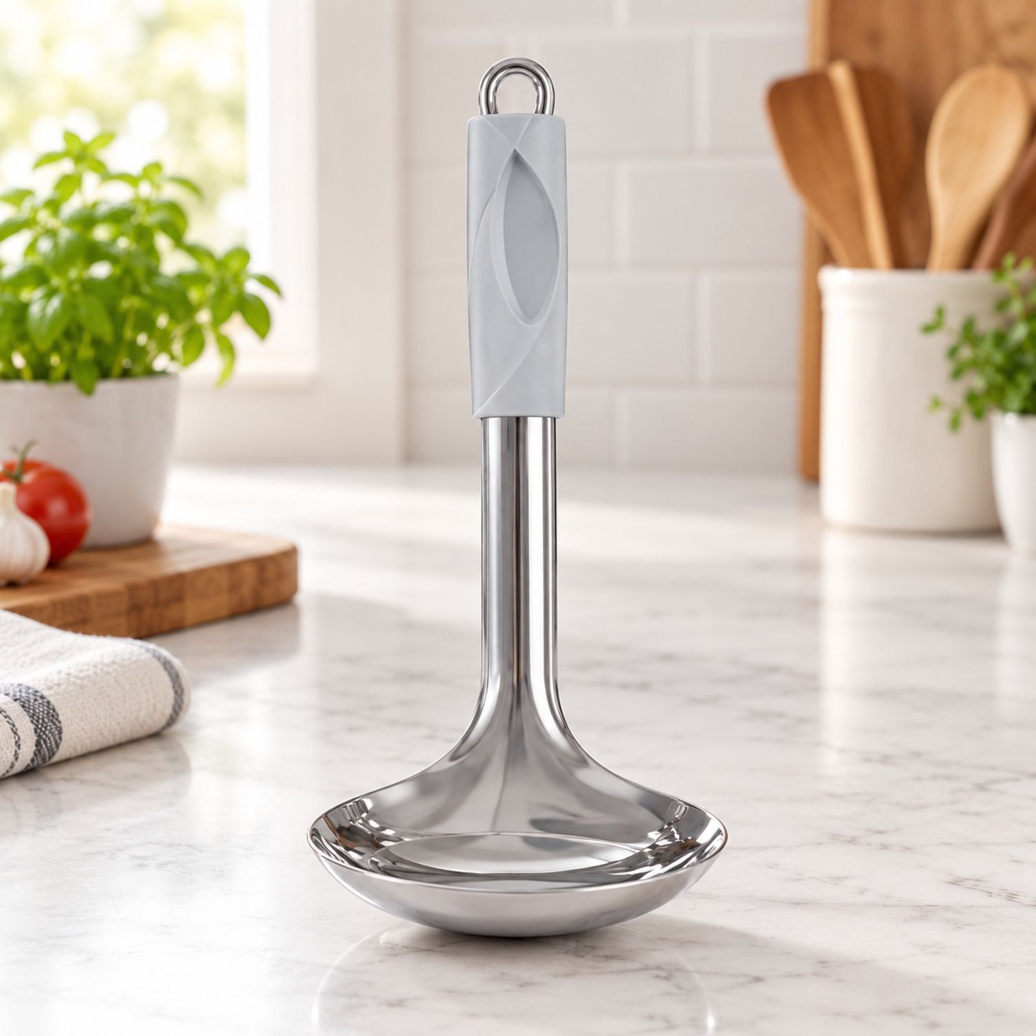 Stainless Steel Ladle / Cucharon de Acero Inoxidable {HY-1021} (12/cs)