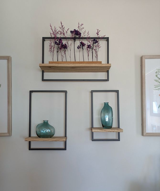Purple Accent Wall Flower Bar