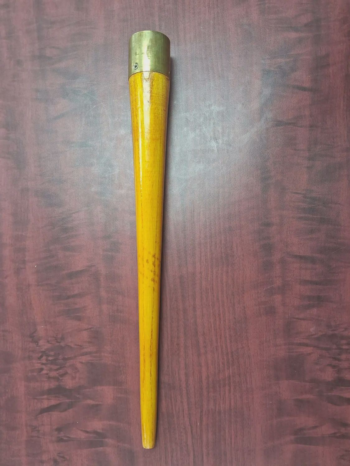 Red Leafs Grip Cone