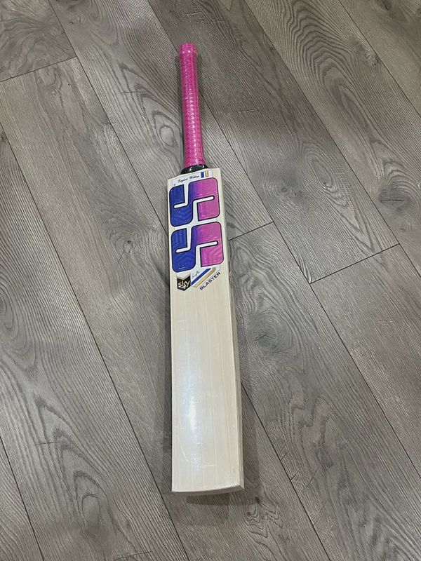 SS SKY Blaster English Willow Cricket Bat - 2023 Edition