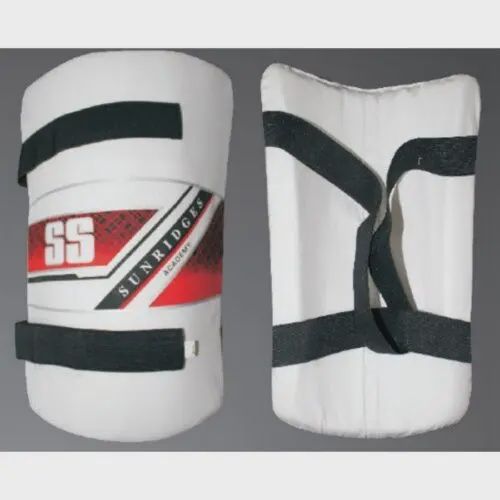 SS Academy Thigh Guard, Size: Boys