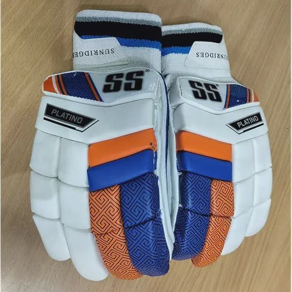 SS Platino Batting Gloves, RH/LH: Left Hand