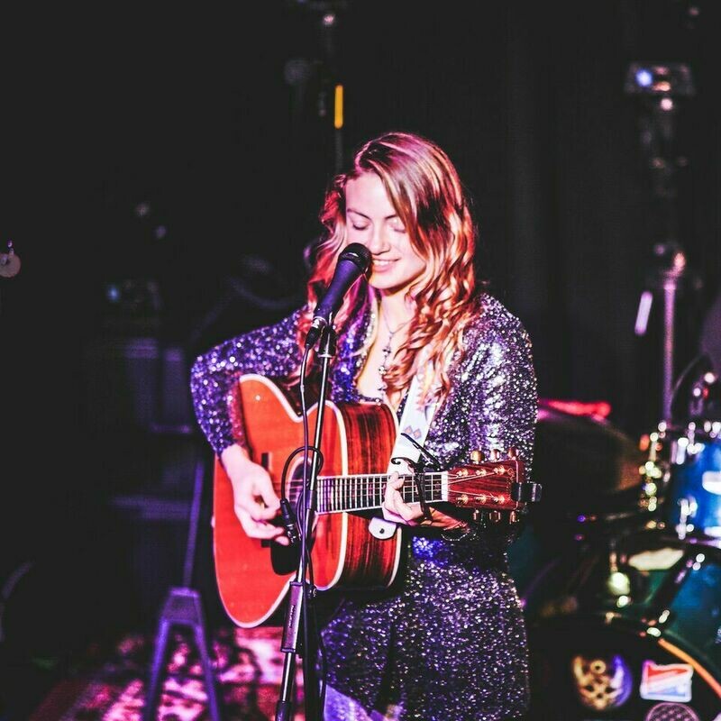 4 Private Virtual Lessons (Guitar/Songwriting/Voice) 4 Private Virtual Lessons (Guitar/Songwriting/Voice)