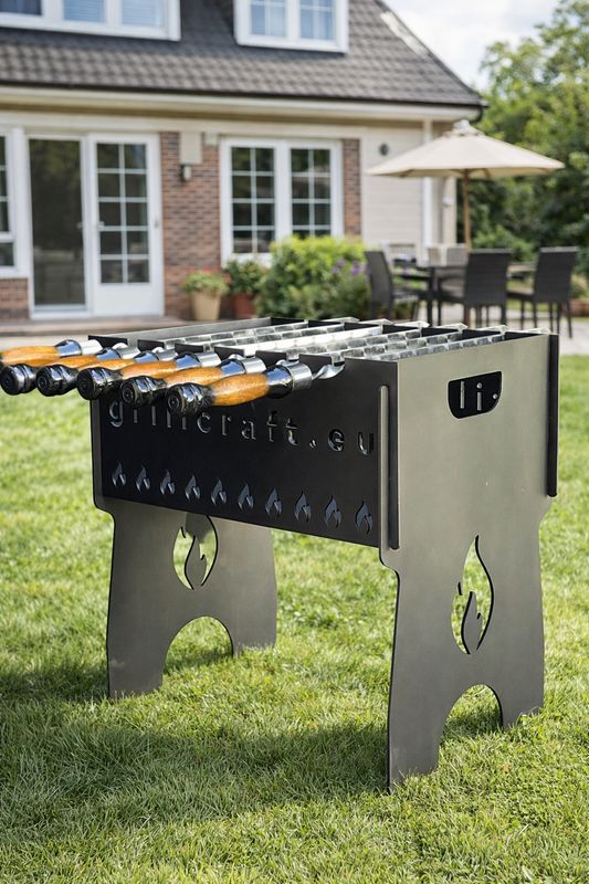 Flat-Pack Charcoal Grill (6 screwers)