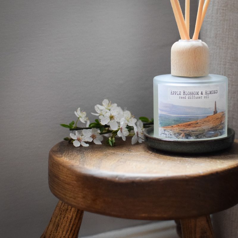 Apple Blossom & Almond reed diffuser oil
