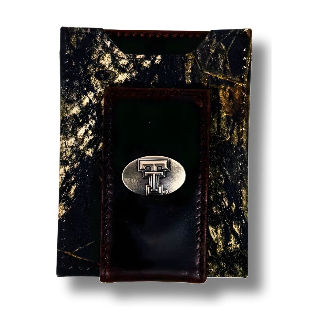 Mossy Oak Front Pocket Magnet Concho Wallet