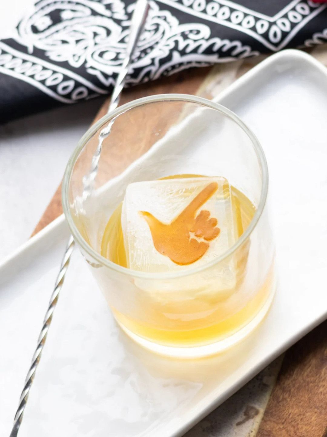 Logos Cocktail Ice Tray