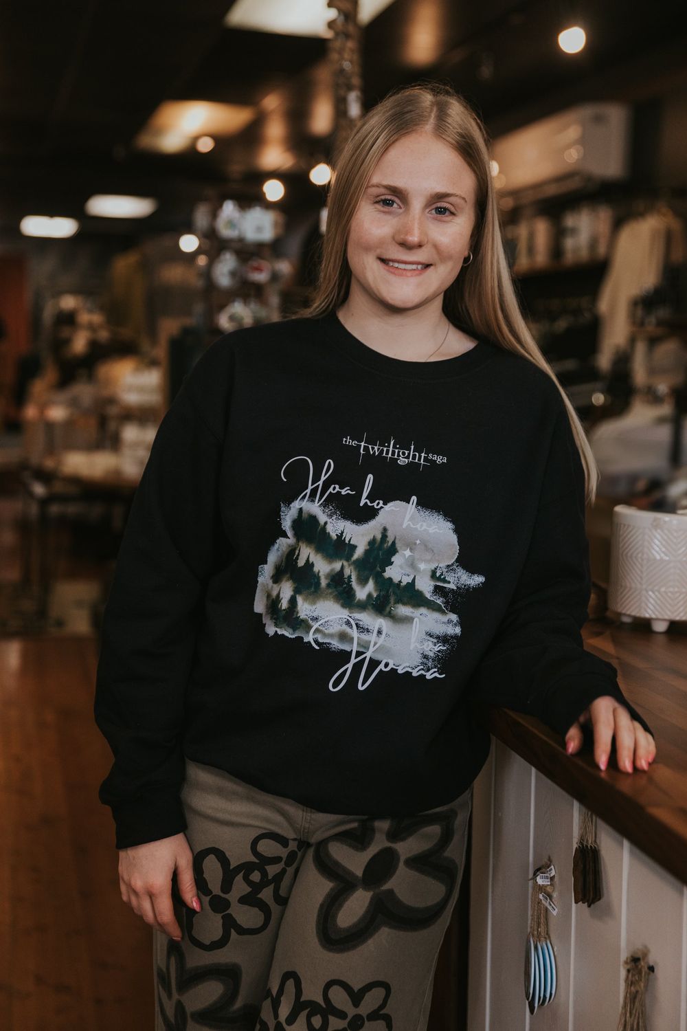 Hoa Hoa Hoa Hoaa Design White Text