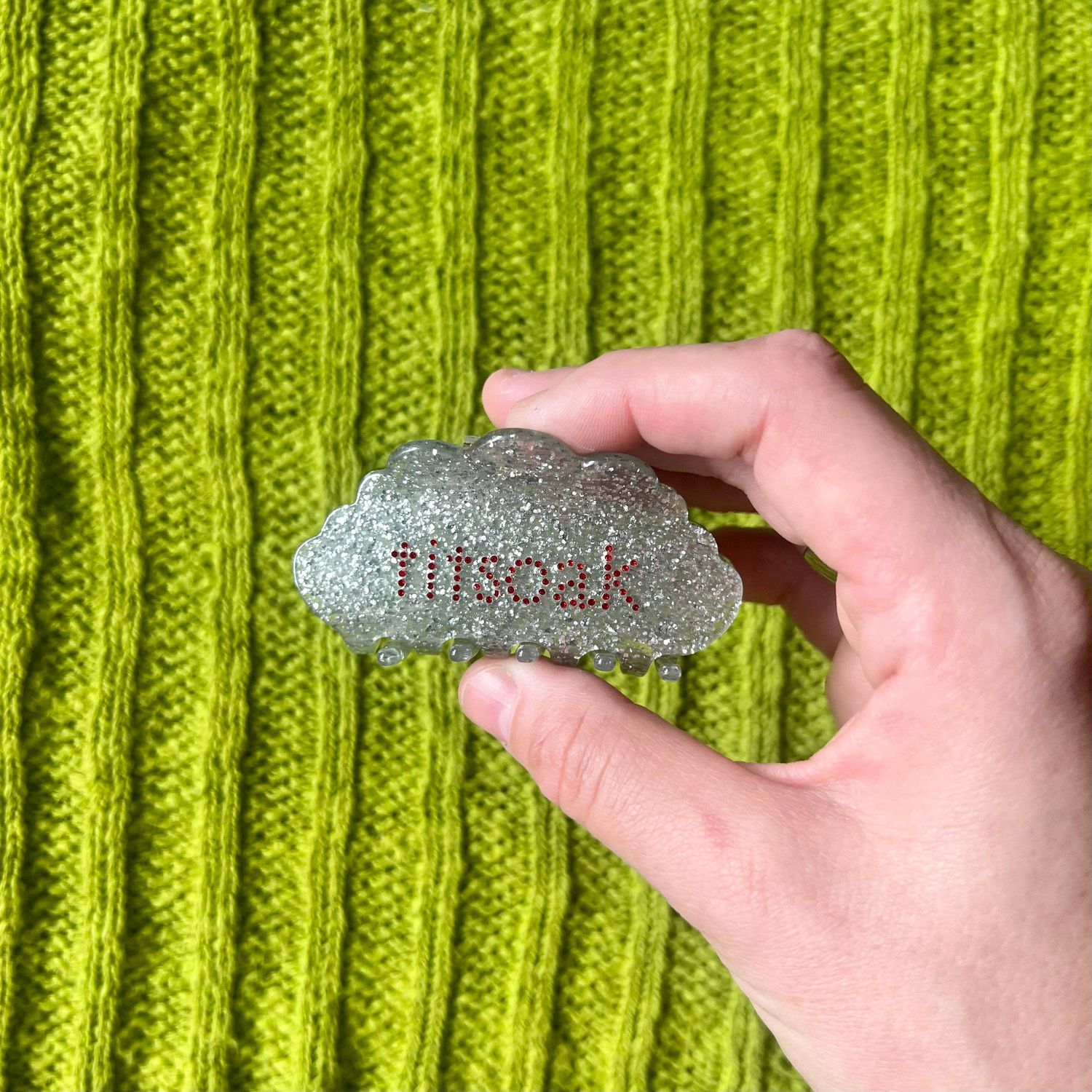 Titsoak Claw Clip: 4 Inch Clip