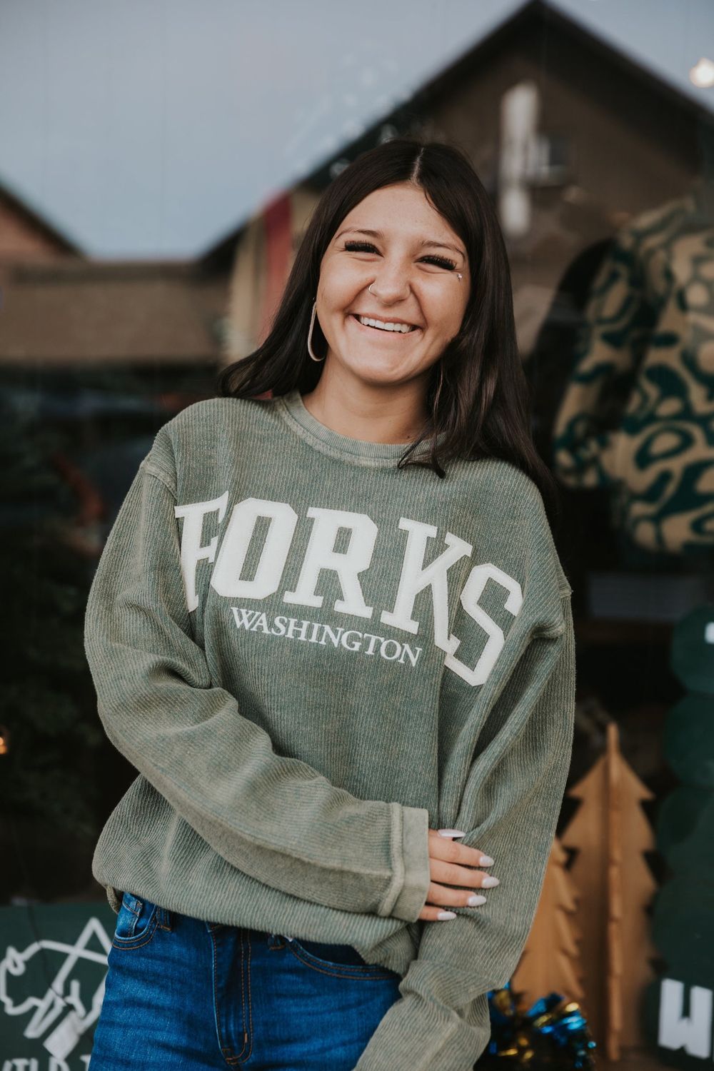 Forks, WA Appliqué Embroidered Chorded Crewneck, Color: Army Green, Size: Small