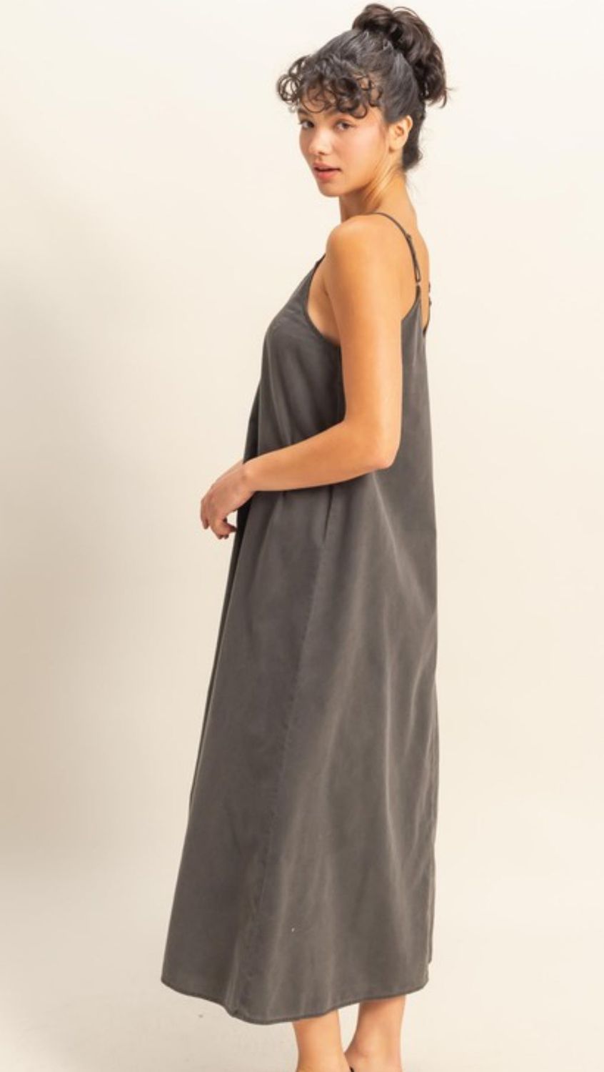 V-Neck Maxi Dress- Black