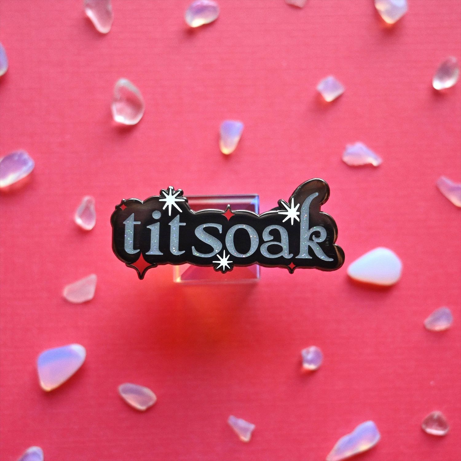 Titsoak Pin