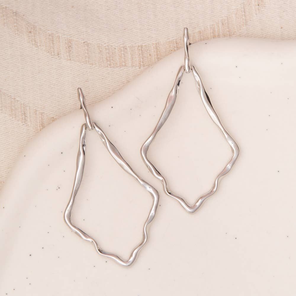 Twisted Deltoid Door Knocker Post Dangle Earrings: Silver