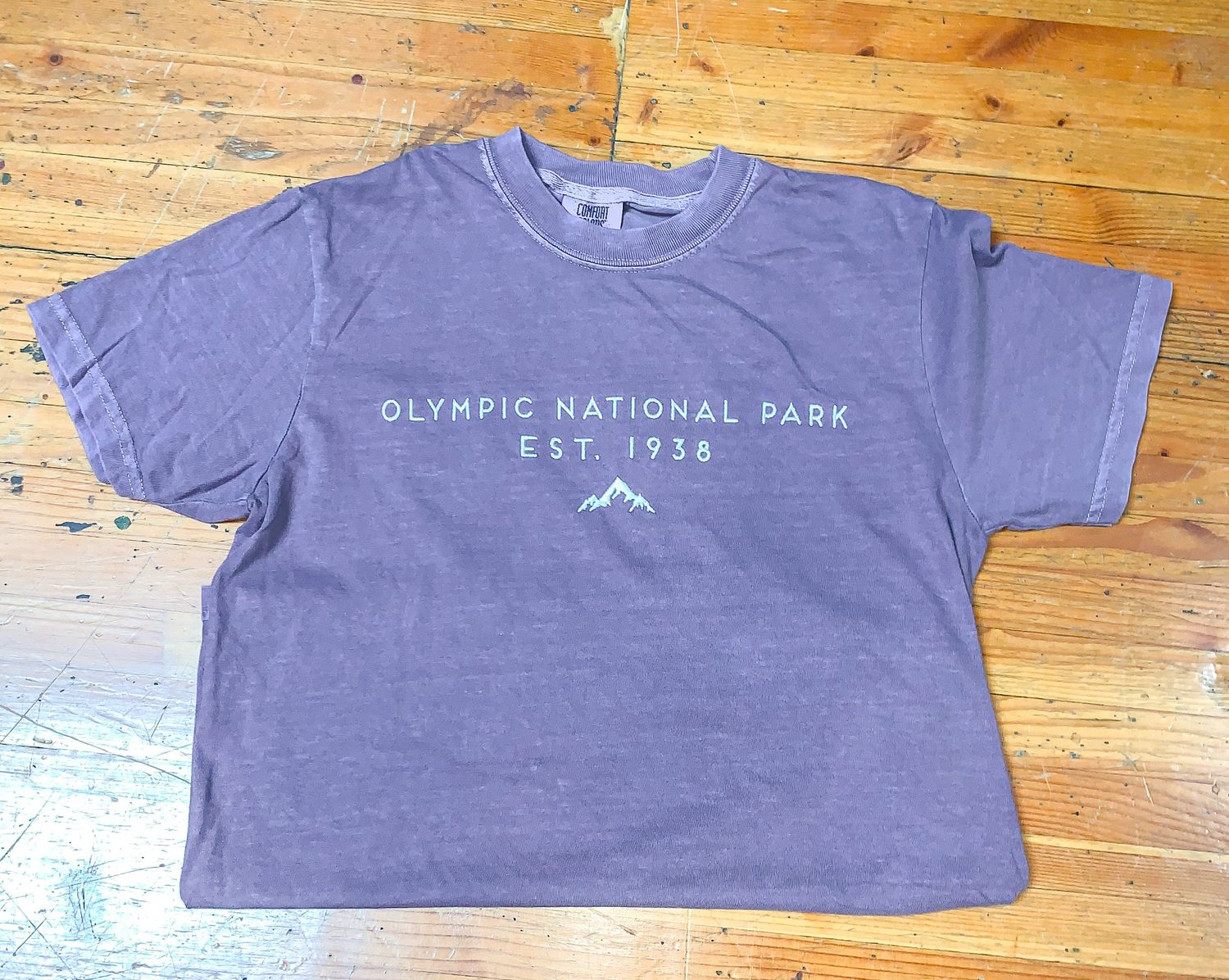 Olympic National Park EST 1938 Embroidered Short Sleeve Tee, Color: Wine, Size: Small