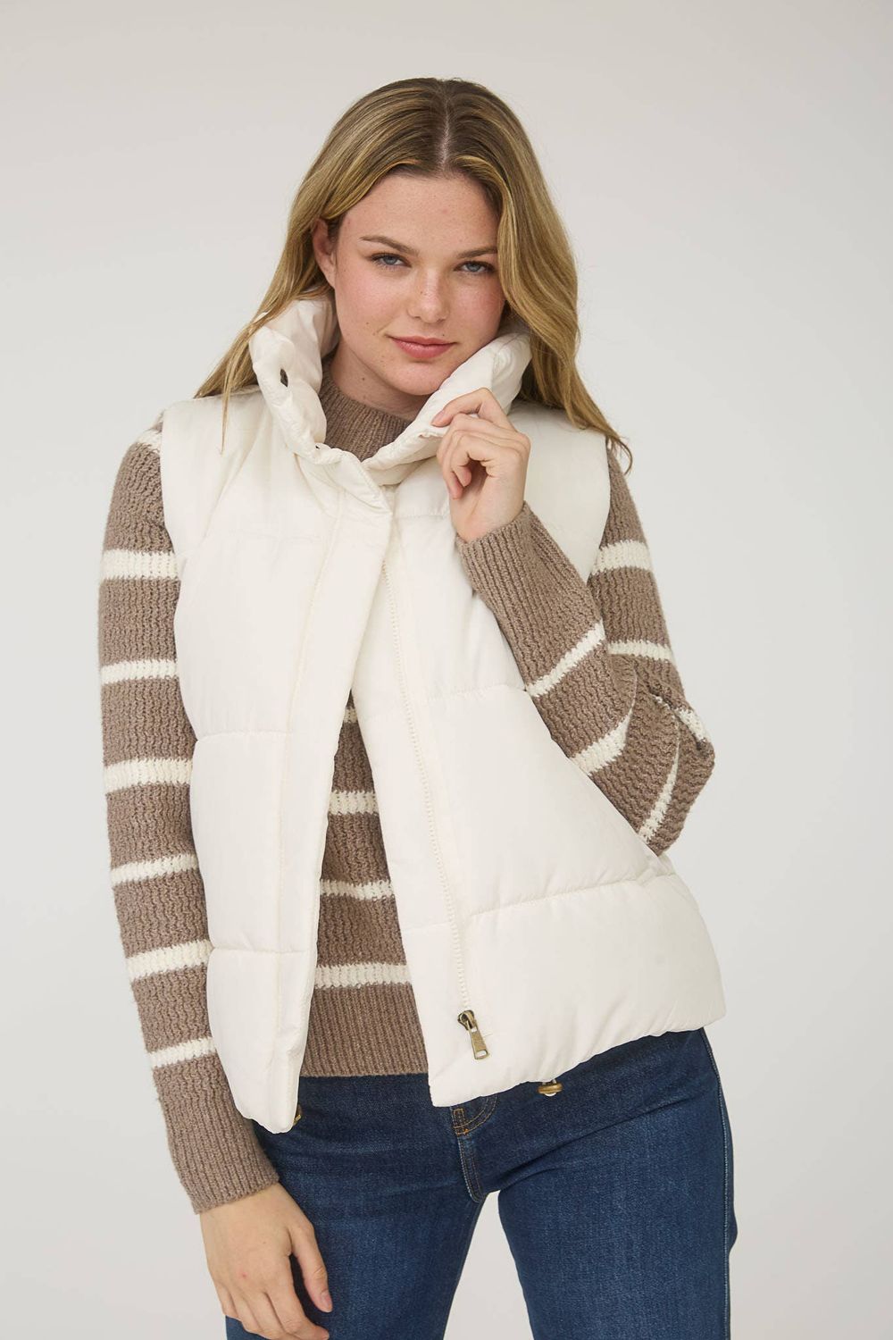 Solid Zip Up Puffer Vest: Ivory