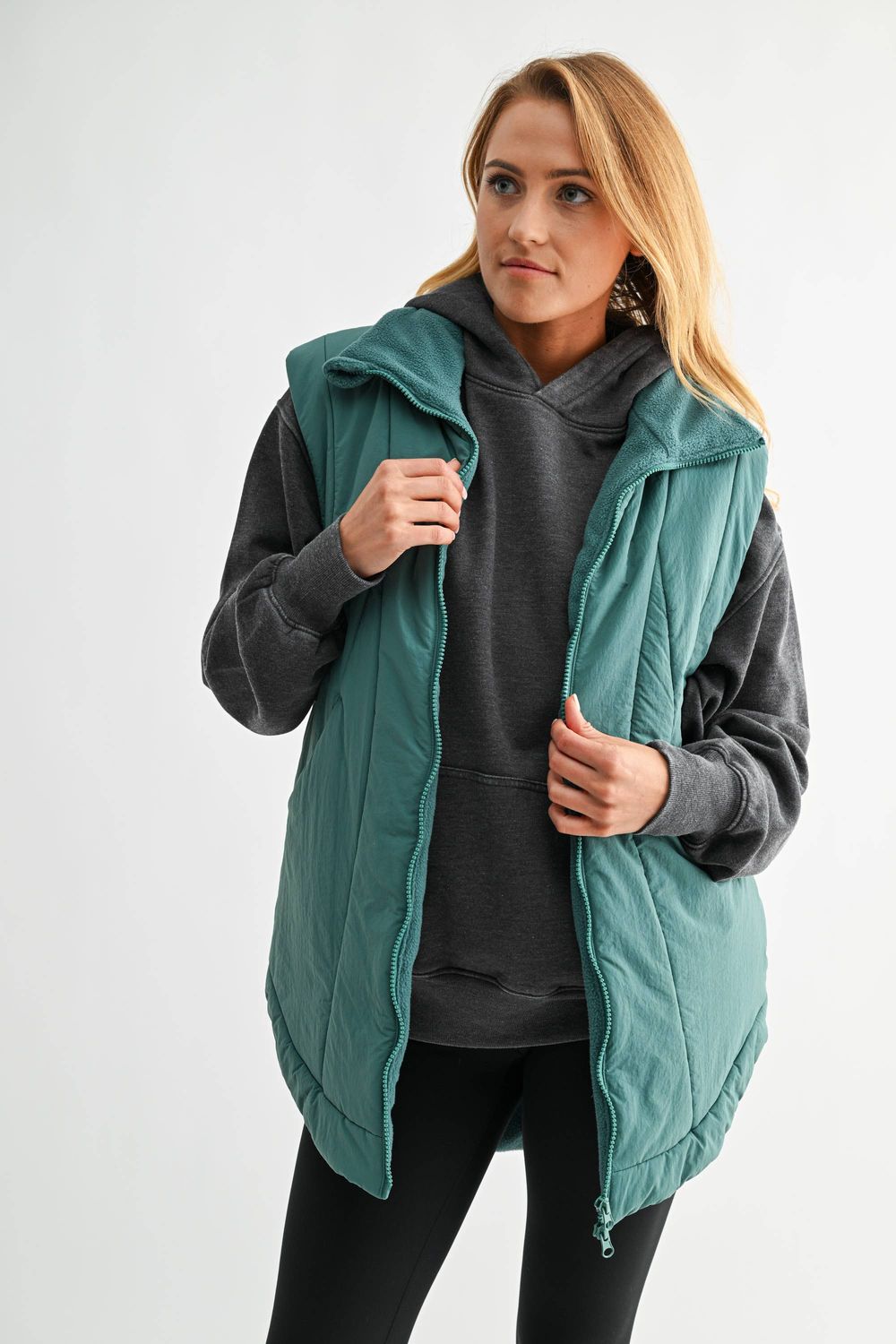Summit Curve Longline Puffer Vest: Silky Pine