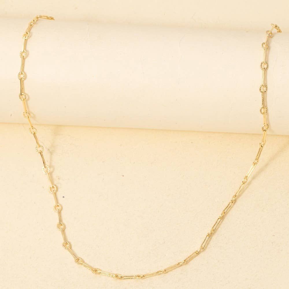 Dainty Repeating Bar Chain Necklace: Gold