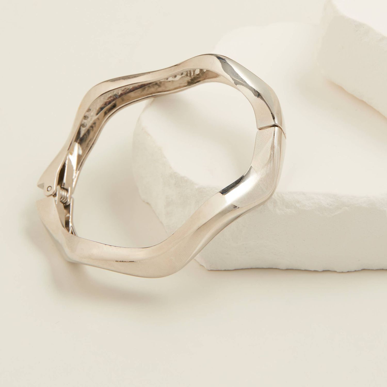Cuff Bracelet Lumi Wave Sculpted Hinged Design: Silver