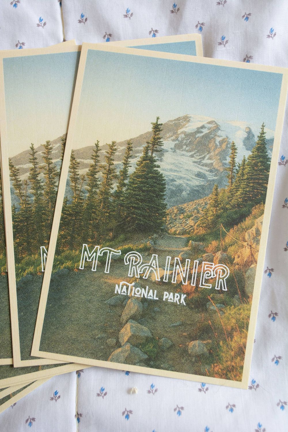 Mt Rainier Vintage Inspired Linen Style 4x6 Postcards : Large Title