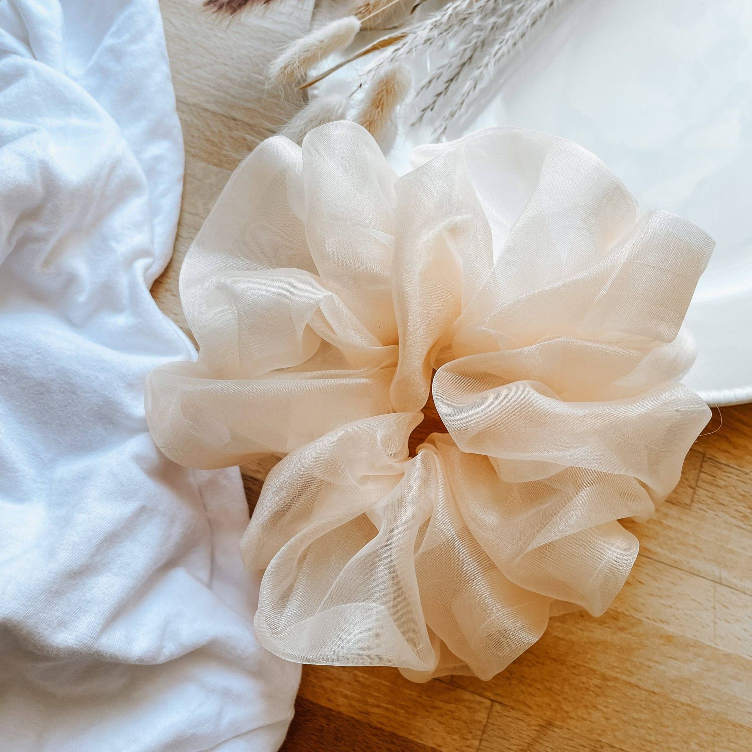 Peach XXL Organza Scrunchie