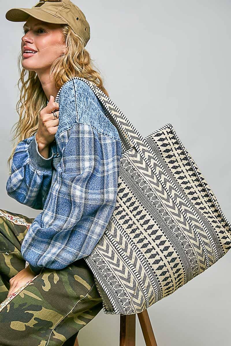 Bohemian Printed Quilted Striped Bias Tape Woven Tote Bag: BLACK MULTI