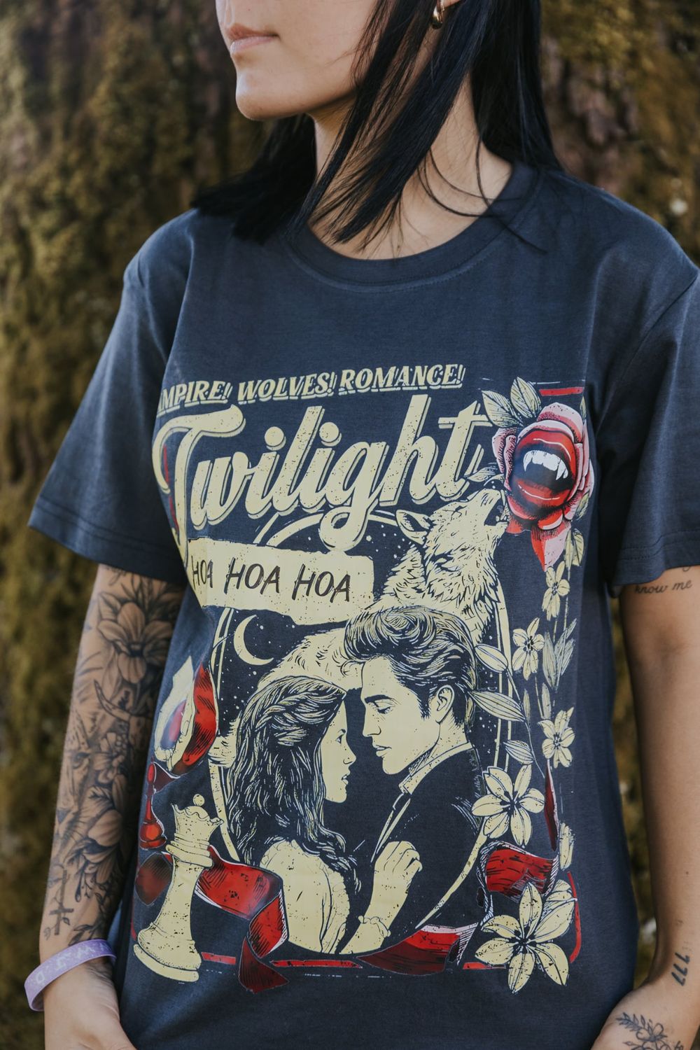 Twilight Hoa Hoa Hoa Comic Tee