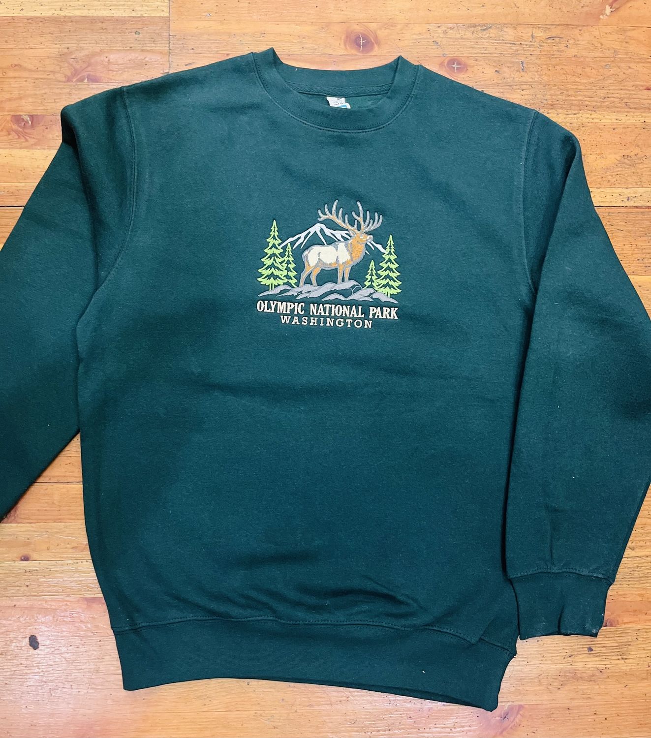Olympic Majestic Elk Embroidered Crewneck, Color: Sport Green, Size: Small