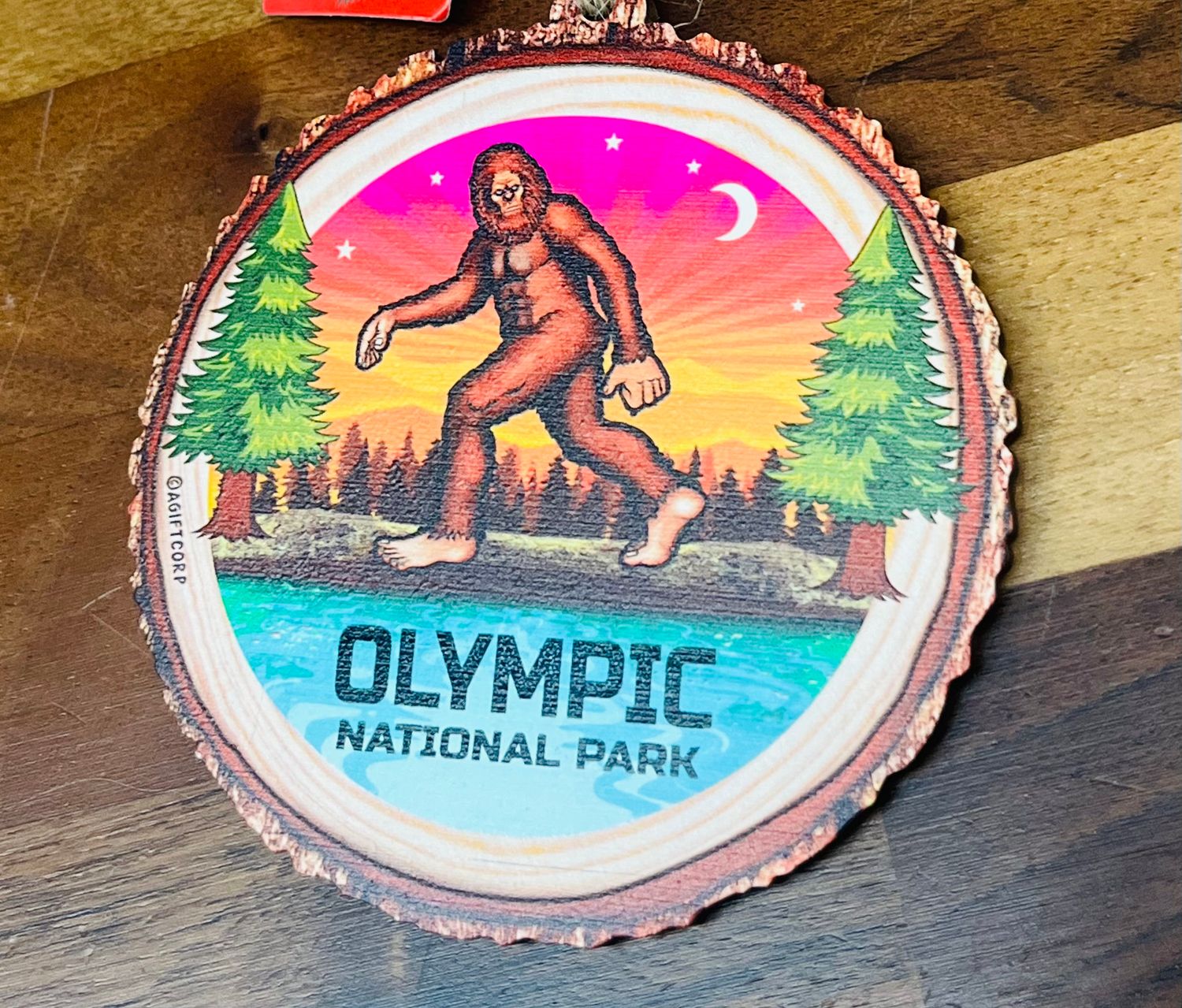 BIGFOOT/WOOD/SLICE 3.5"ORN