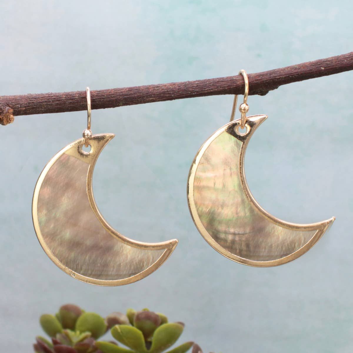 Coastal Nights Shell Gold Cresent Moon Earrings