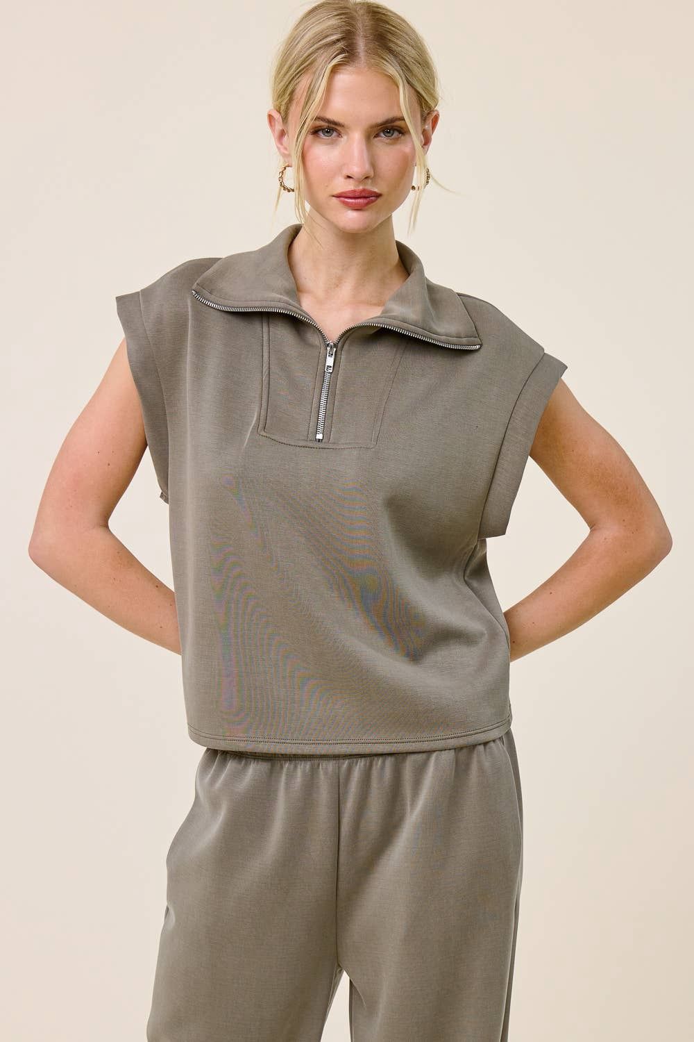 Scuba Quarter-Zip Athleisure Sleeveless Top