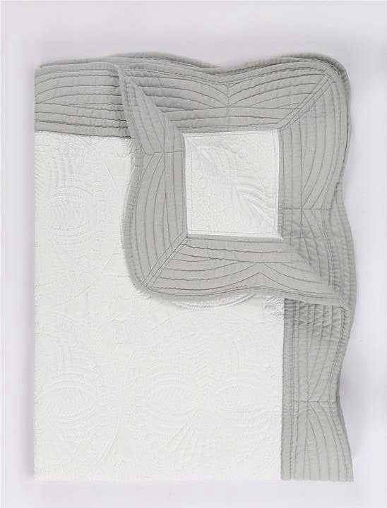 Heirloom Quilt - Baby Quilt Blanket Monogram
