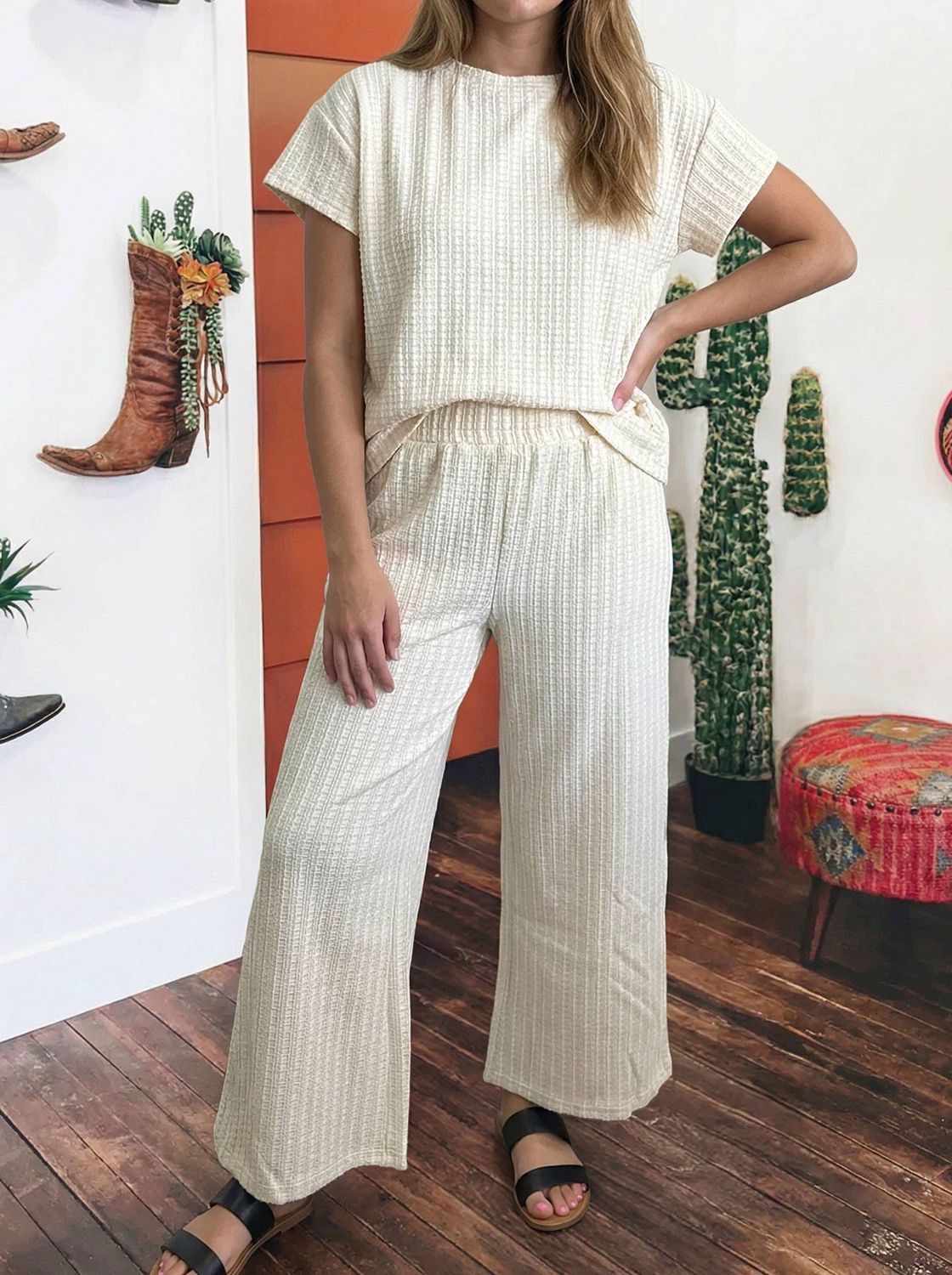2026 Texture Loose Short Sleeve Top and Cropped Pant Set, Color: Beige, Size: L