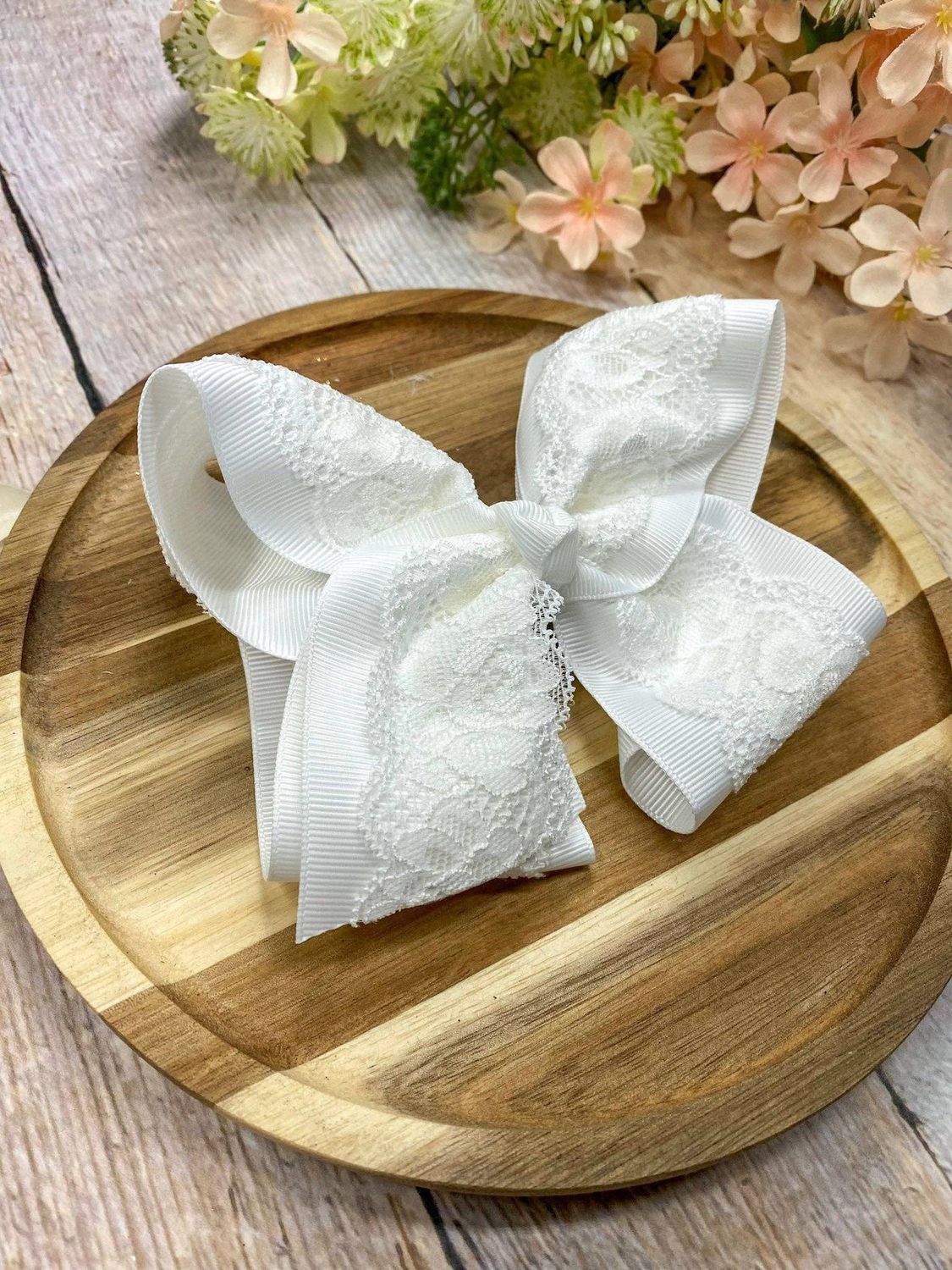 Chantilly Lace Classic Hair Bow