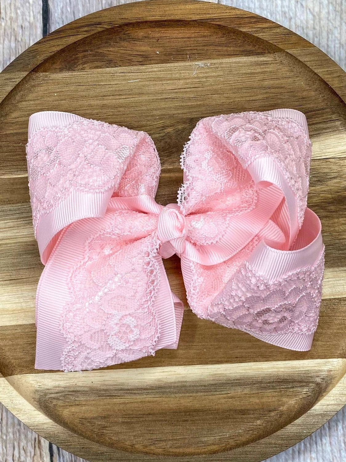 Chantilly Lace Classic Hair Bow