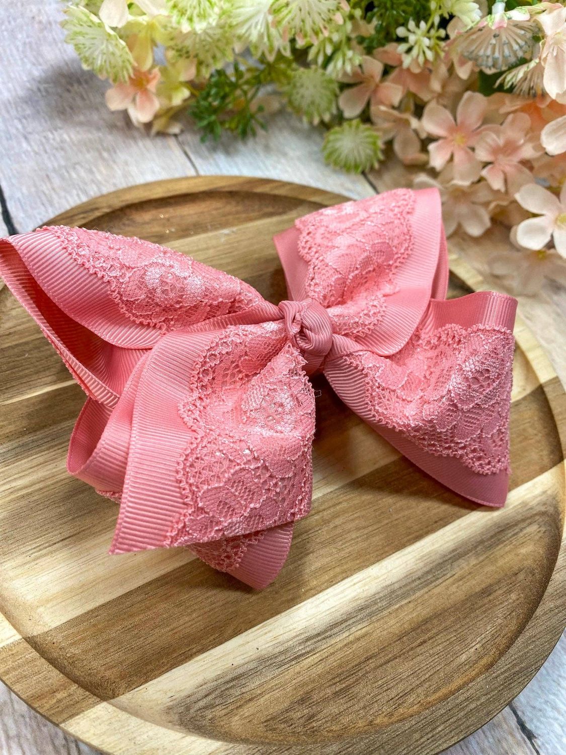 Chantilly Lace Classic Hair Bow