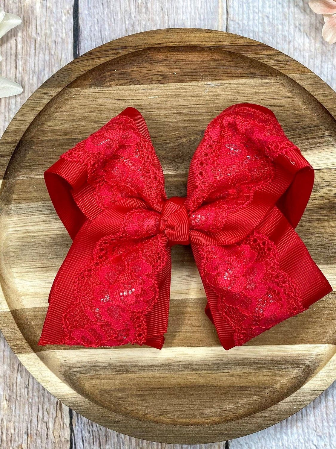 Chantilly Lace Classic Hair Bow