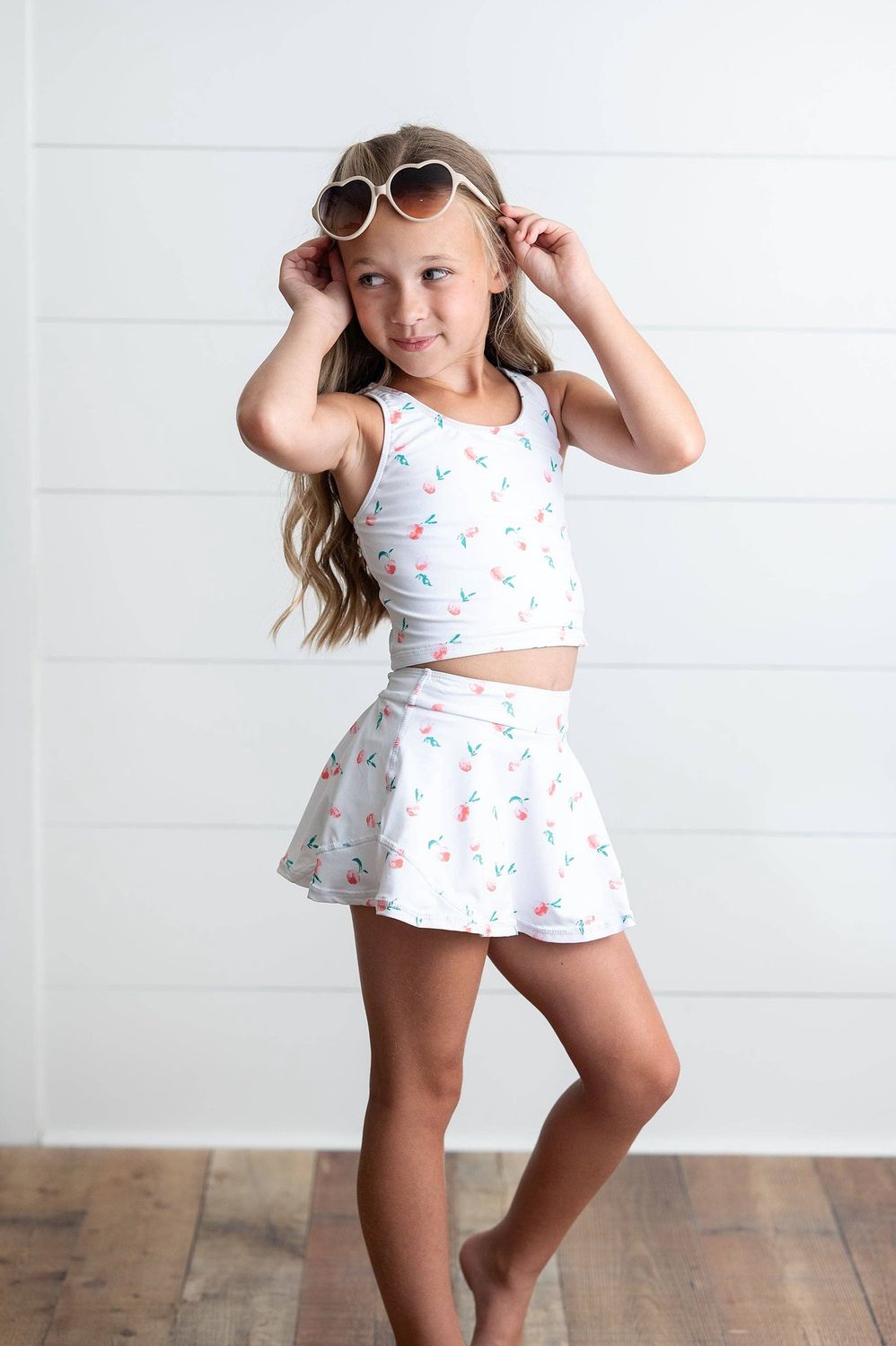 Girls White Peach 2 Piece Athletic Active Skirted Sport Set, Size: 7/8
