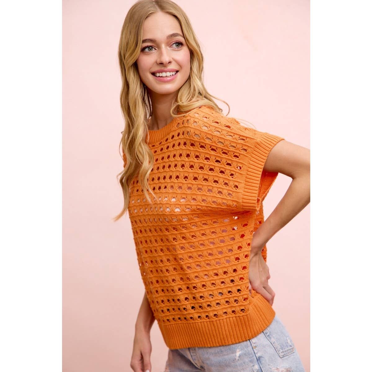 RELAXED FIT SHORT SLEEVE OPEN KNIT TOP