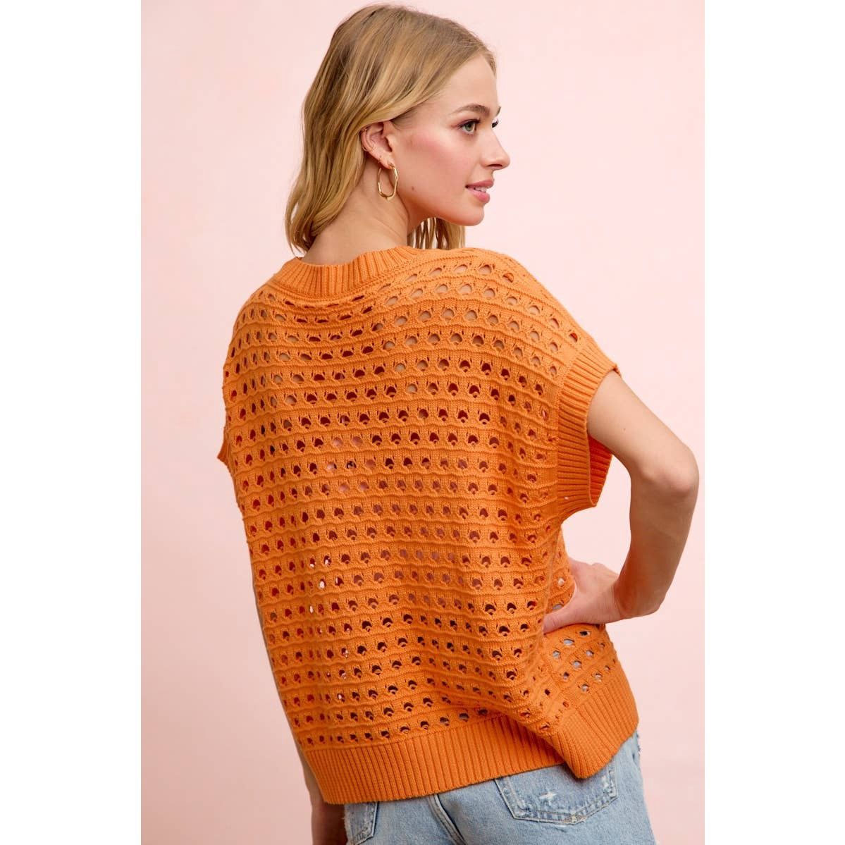 RELAXED FIT SHORT SLEEVE OPEN KNIT TOP