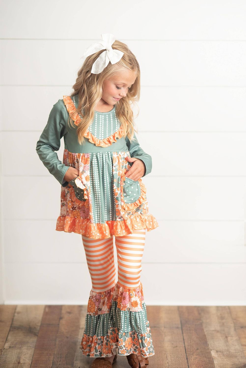 Kids Sage Floral Pocket Two Piece Bell Bottom Ruffle Set