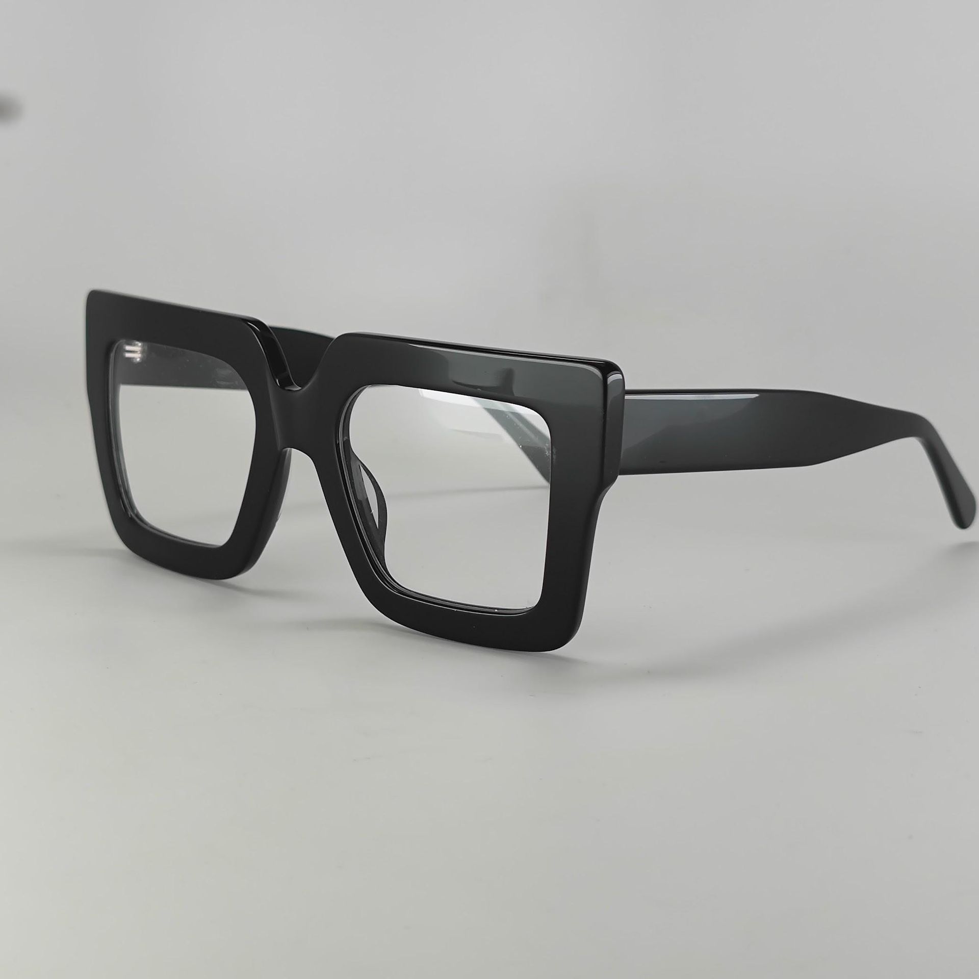 VFP0306 BLACK