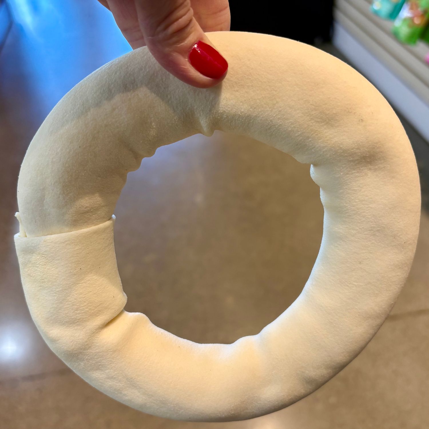 Donut Rawhide, L