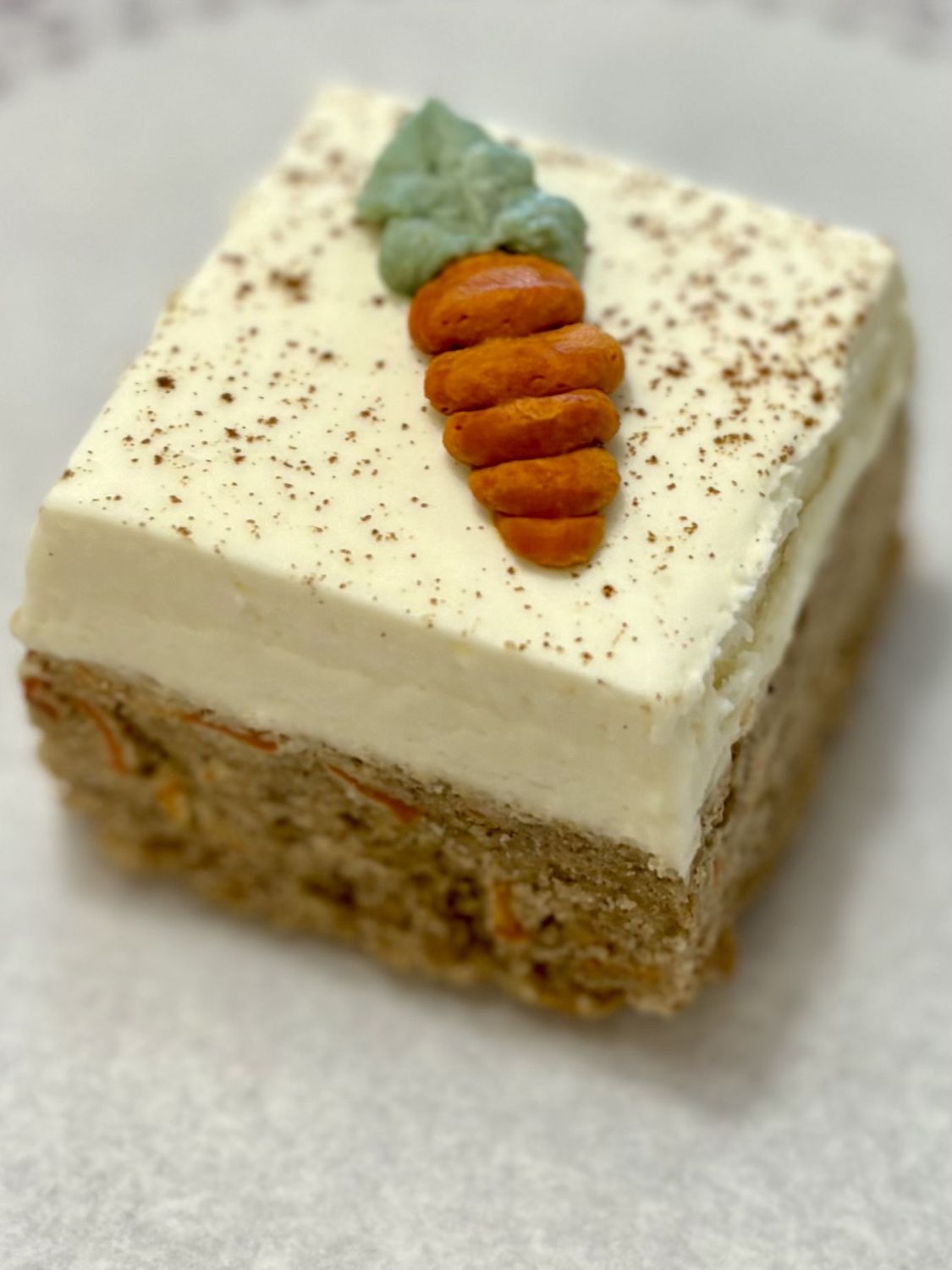 CARROT CAKE, Colour: bar