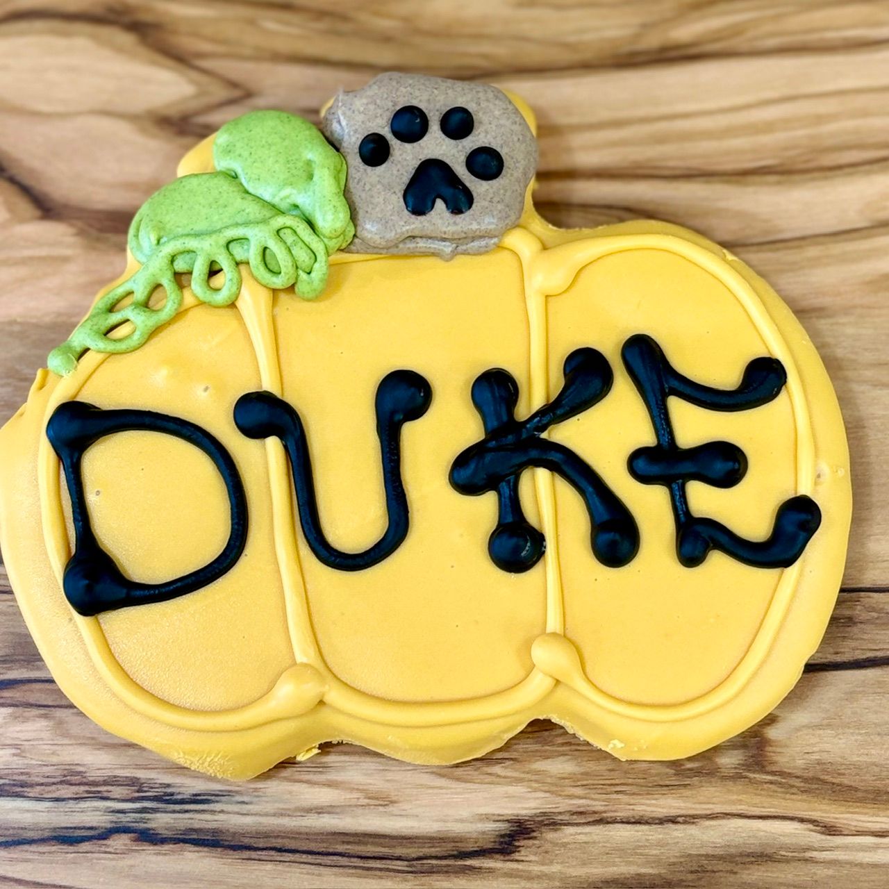 Pupkin Dobie Donut