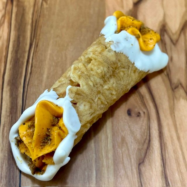 Pupkin Spice Cocker Cannoli