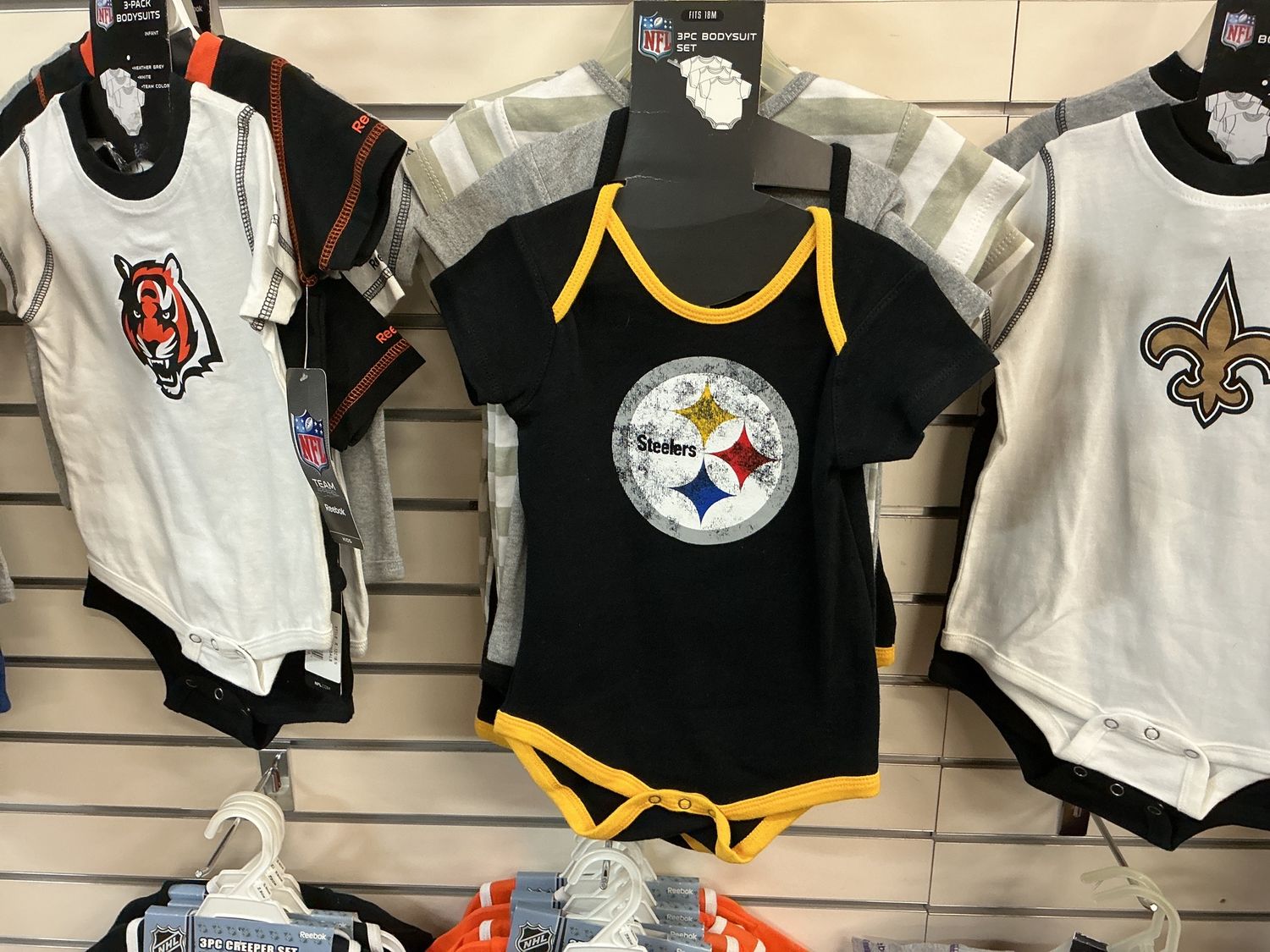 3-Pack Sports Team Infant Body Suit, Team: Pittsburgh Steelers
