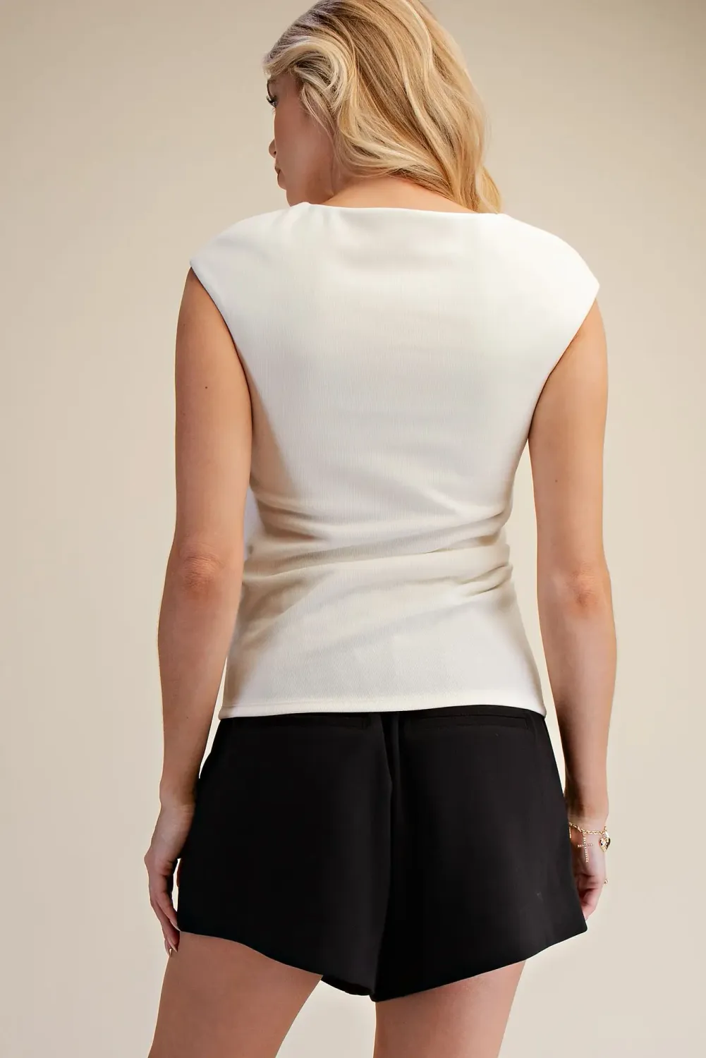 Sculpt Top